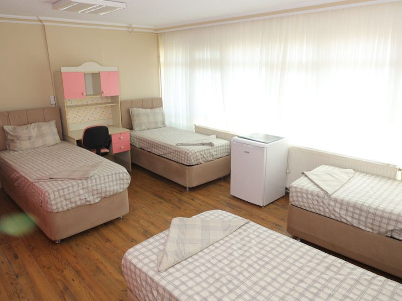 4-Person Room – Private WC & Bathroom