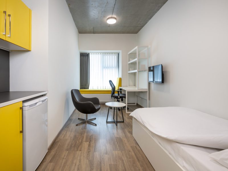 Studio Apartment